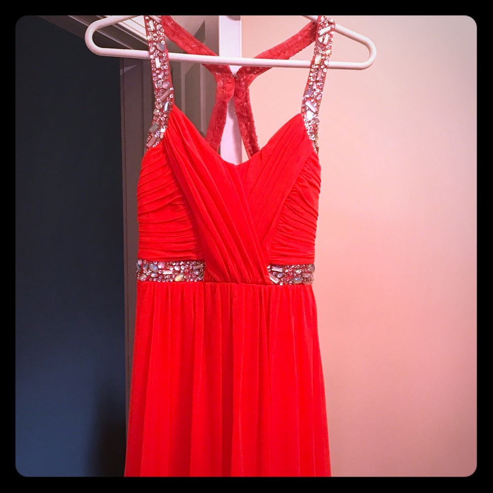 Coral gown size 7